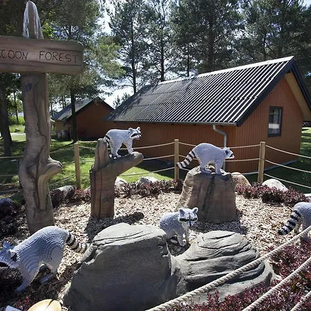 Kamp alanı Legoland Wilderness Barrels & *