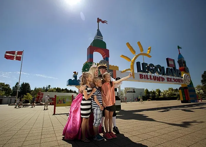 Camping Legoland Wilderness Barrels & *